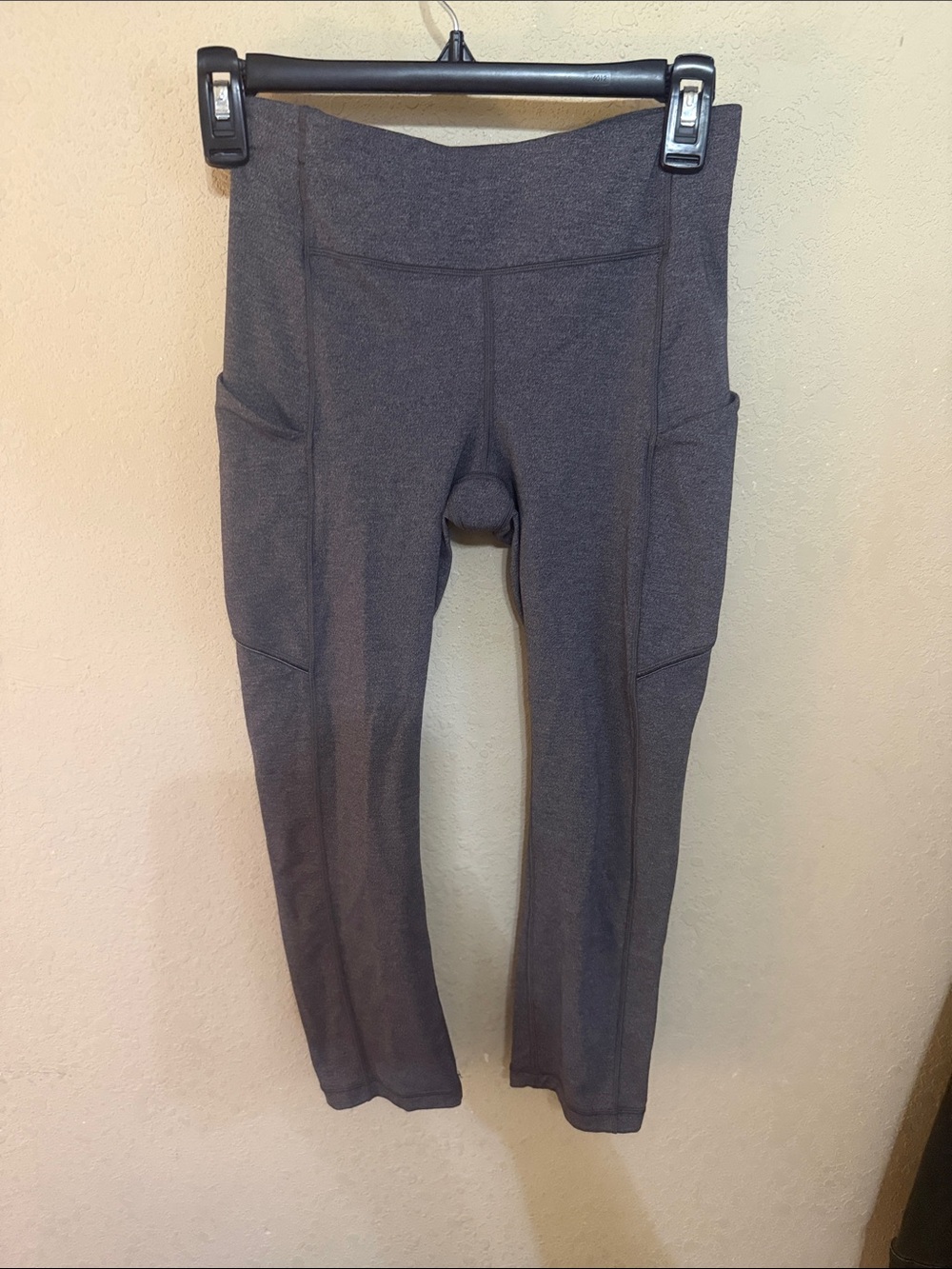 lululemon athletica speed up crop 21” heathered Gray/black Pocket Leggings